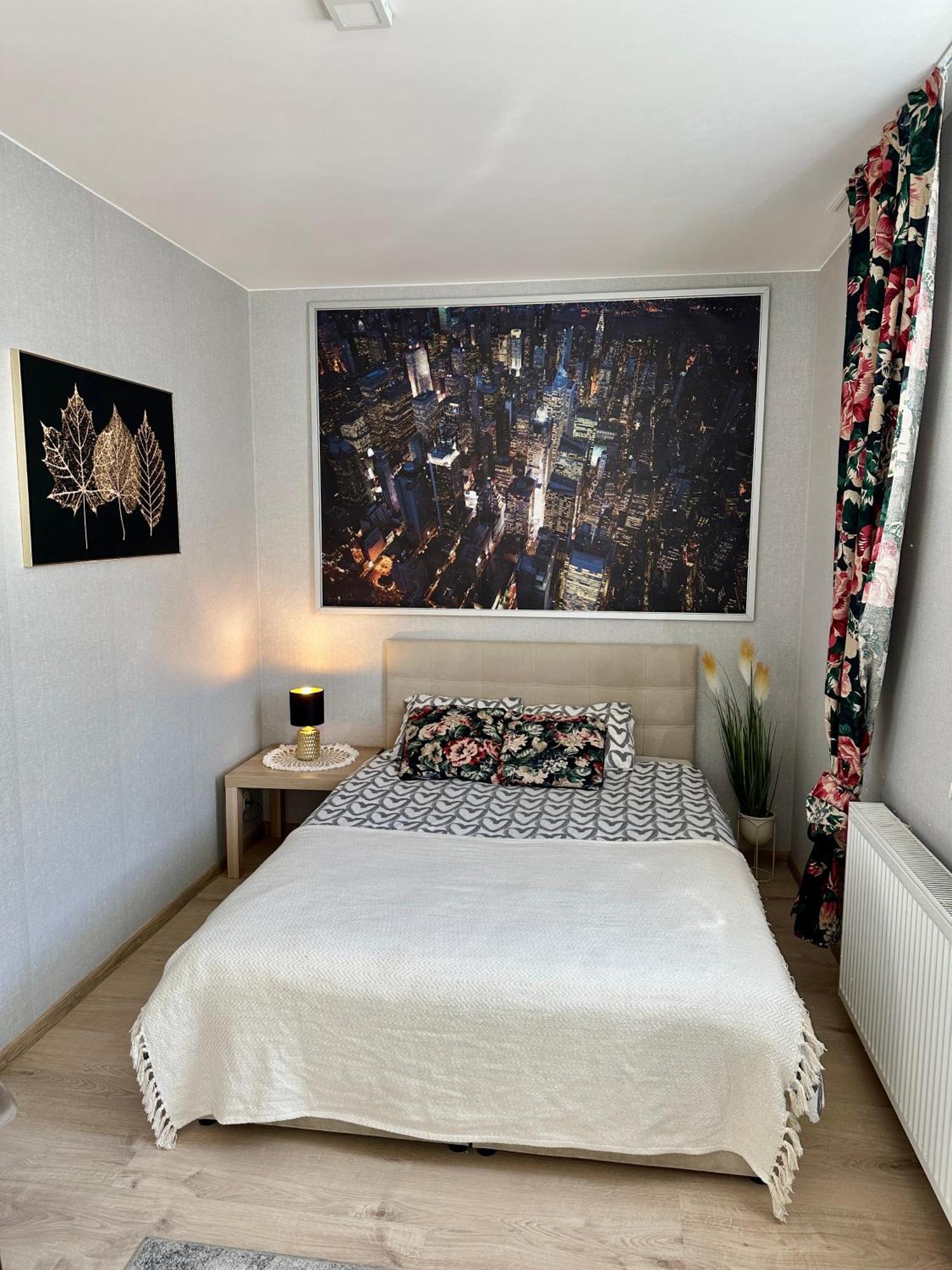 Apartment 1 Maja 94 *